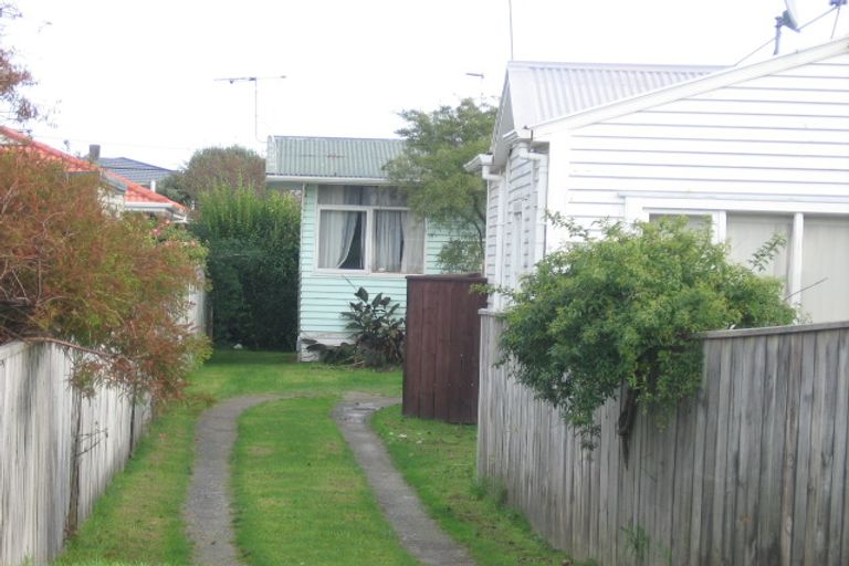 Photo of property in 14 Ngapotiki Street, Paraparaumu Beach, Paraparaumu, 5032