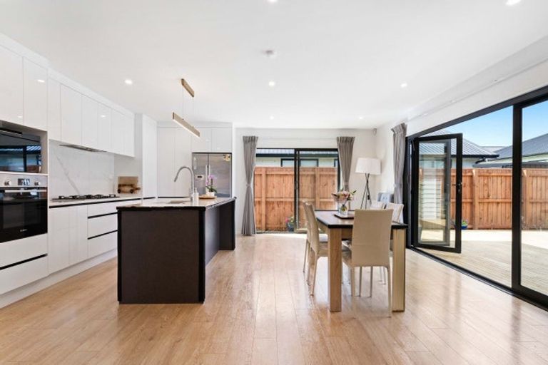 Photo of property in 24 Opouatu Avenue, Glenbrook, Waiuku, 2681