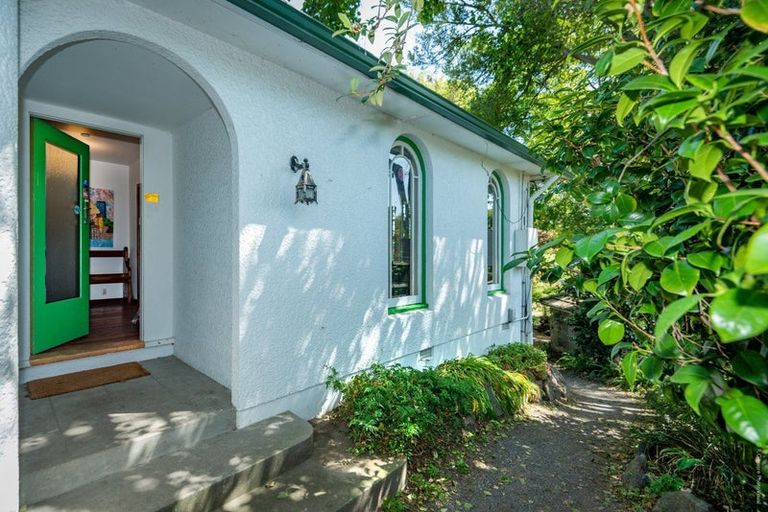 Photo of property in 37 Aynsley Terrace, Hillsborough, Christchurch, 8022