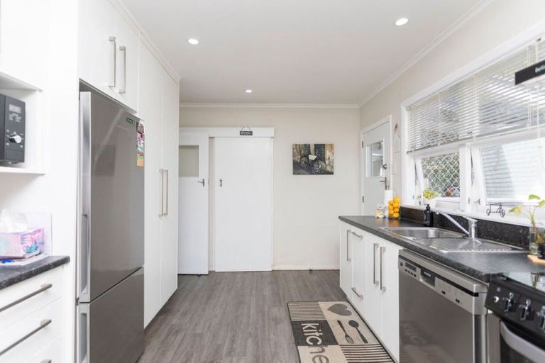 Photo of property in 25 Ries Street, Dannevirke, 4930