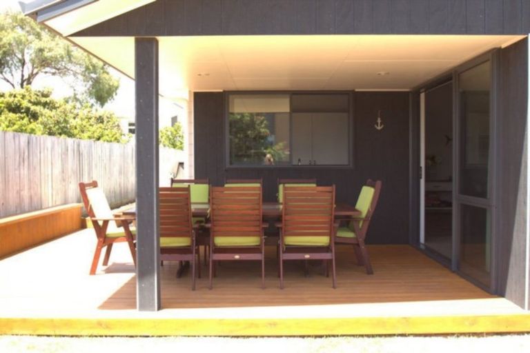 Photo of property in 15 Coprosma Close, Papamoa Beach, Papamoa, 3118