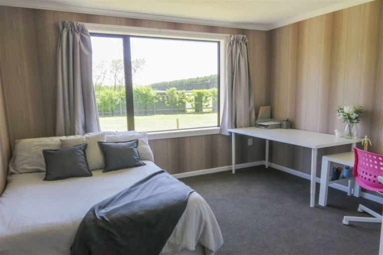 Photo of property in 35 Grove Bush Woodlands Road, Woodlands, Invercargill, 9871