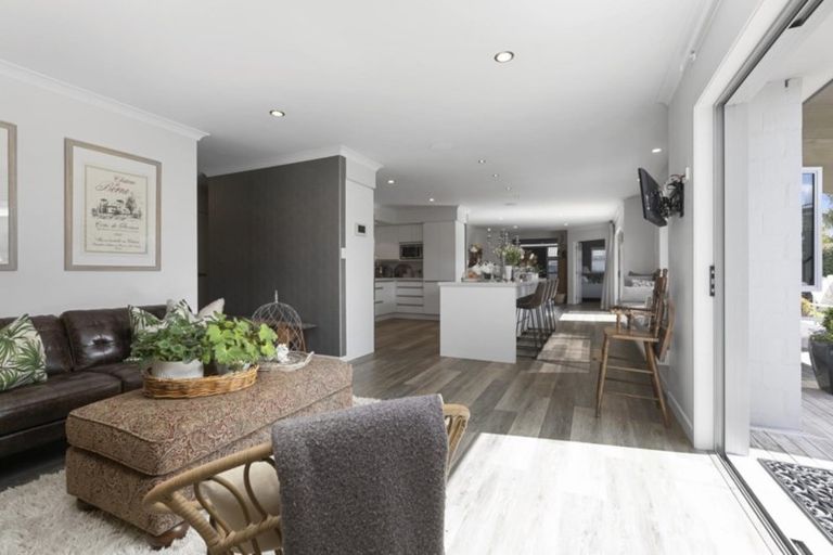 Photo of property in 134 Oriental Parade, Papamoa Beach, Papamoa, 3118