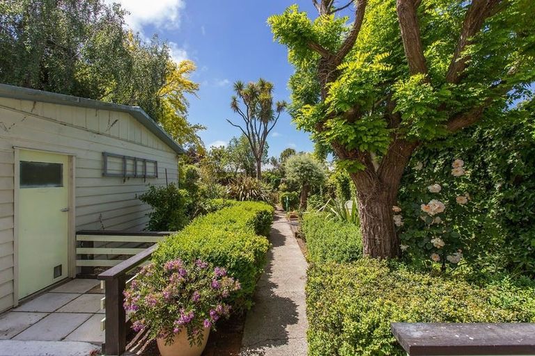 Photo of property in 14 Scotston Avenue, St Albans, Christchurch, 8052