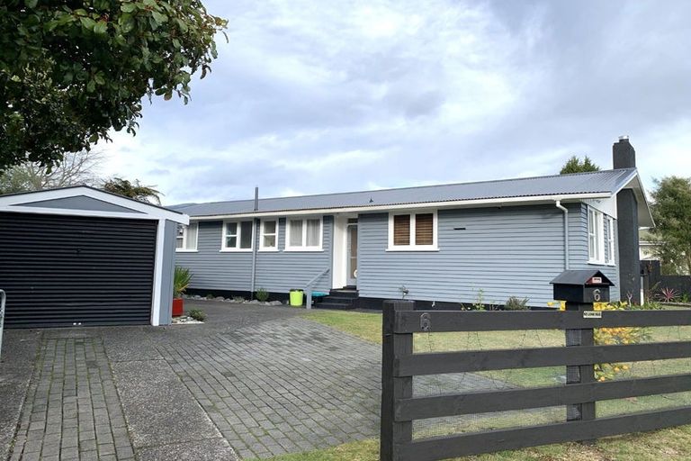 Photo of property in 6 Marotoa Grove, Turangi, 3334