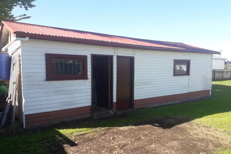 Photo of property in 17 Saint Clair Street, Takapau, 4203