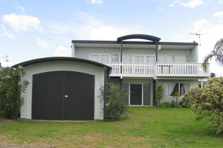 Photo of property in 13 Easdale Place, Pauanui, Hikuai, 3579