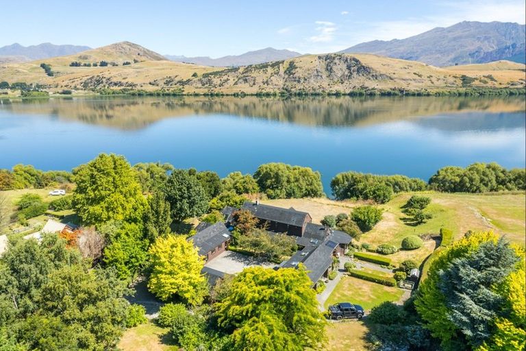 Photo of property in 9 Arrowtown-lake Hayes Road, Lake Hayes, Queenstown, 9371
