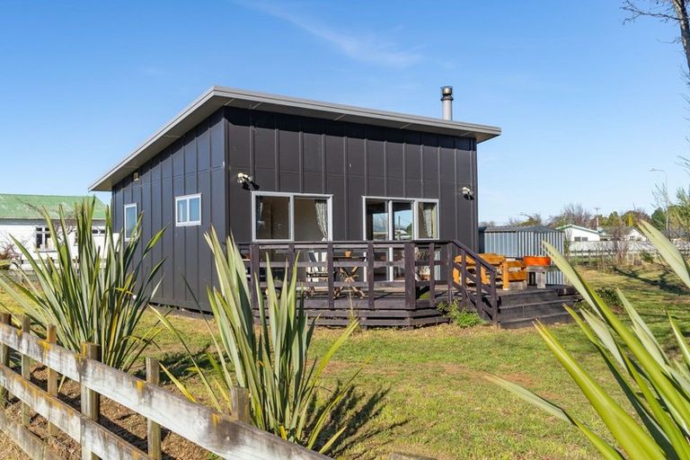 Photo of property in 41 Charles Street, Carterton, 5713