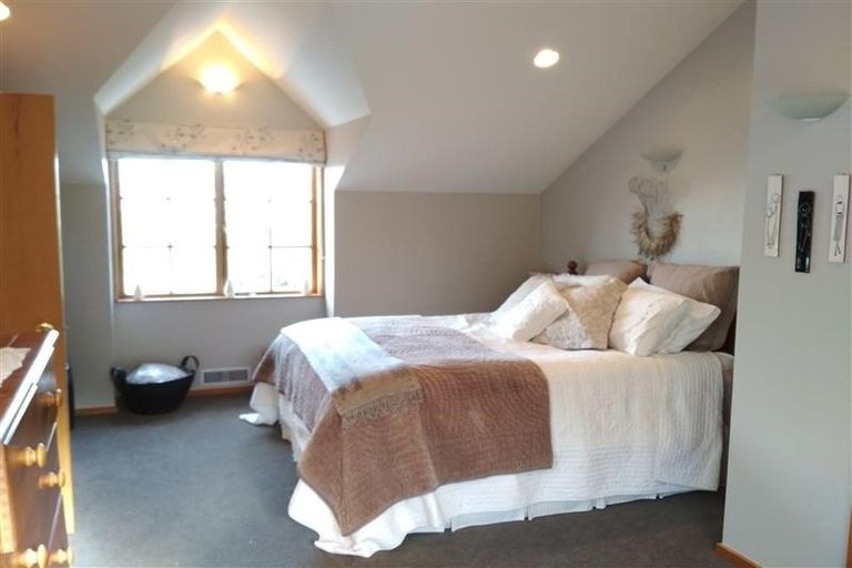 Photo of property in 79 Simla Crescent, Khandallah, Wellington, 6035