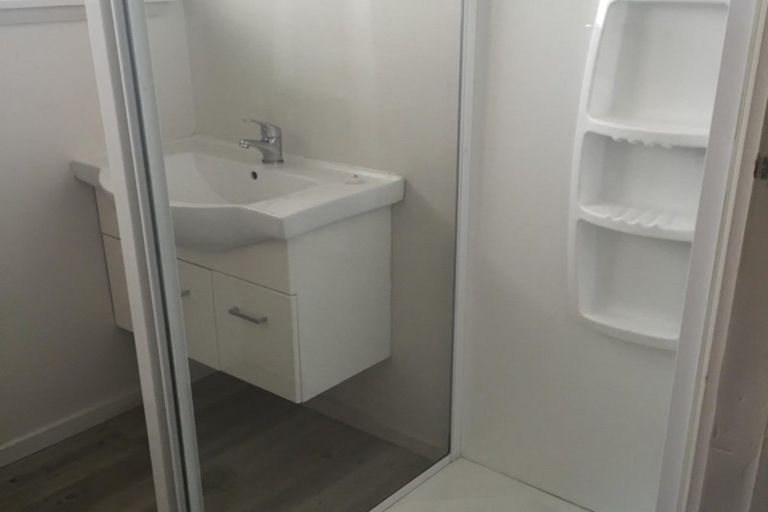 Photo of property in 104 Main North Road, Papanui, Christchurch, 8052