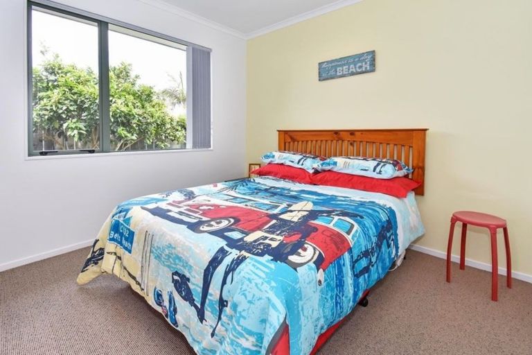 Photo of property in 7 Crispe Road, Clarks Beach, 2122