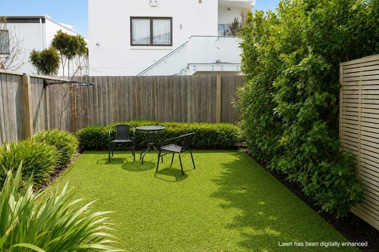Photo of property in 5/241 Lincoln Road, Addington, Christchurch, 8024