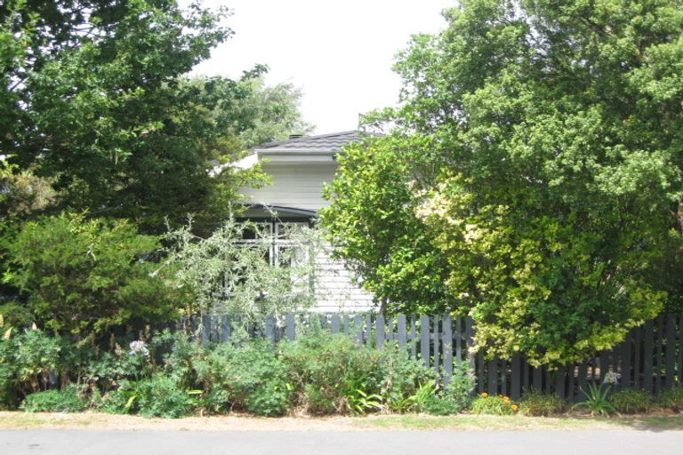 Photo of property in 34 Mcfaddens Road, St Albans, Christchurch, 8052