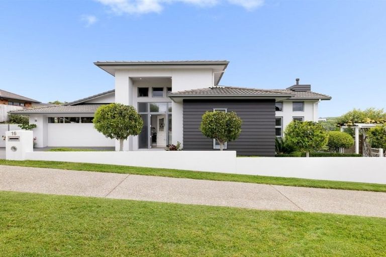 Photo of property in 16 Rexford Heights, Pyes Pa, Tauranga, 3112