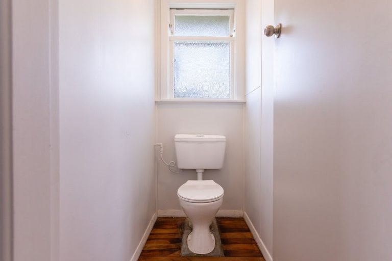 Photo of property in 31 James Street, Dannevirke, 4930