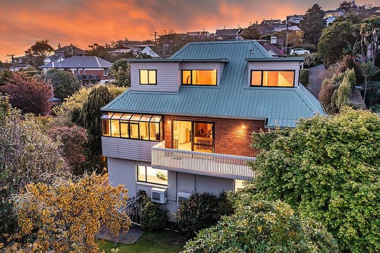 Photo of property in 6a Hart Street, Belleknowes, Dunedin, 9011