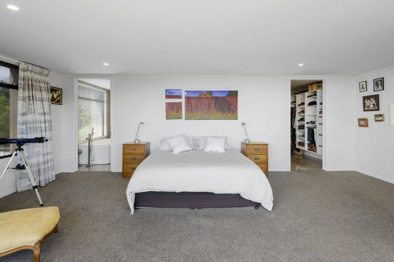 Photo of property in 8a Mandalay Lane, Redcliffs, Christchurch, 8081