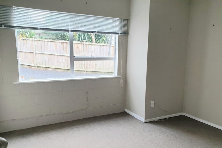 Photo of property in 117a Kia Ora Road, Beach Haven, Auckland, 0626