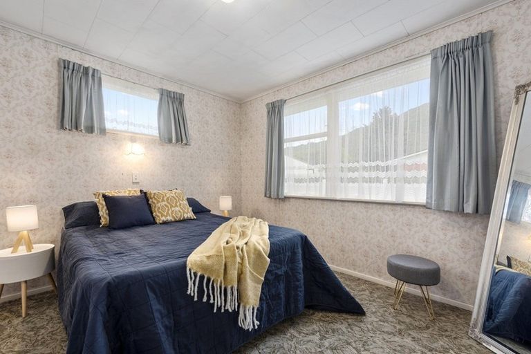 Photo of property in 7 Denver Grove, Totara Park, Upper Hutt, 5018