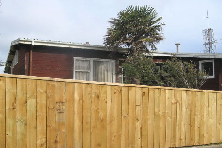 Photo of property in 138 Dowse Drive, Maungaraki, Lower Hutt, 5010