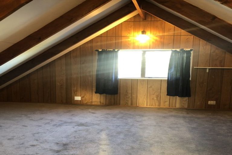 Photo of property in 1/3 Lewis Street, Blockhouse Bay, Auckland, 0600