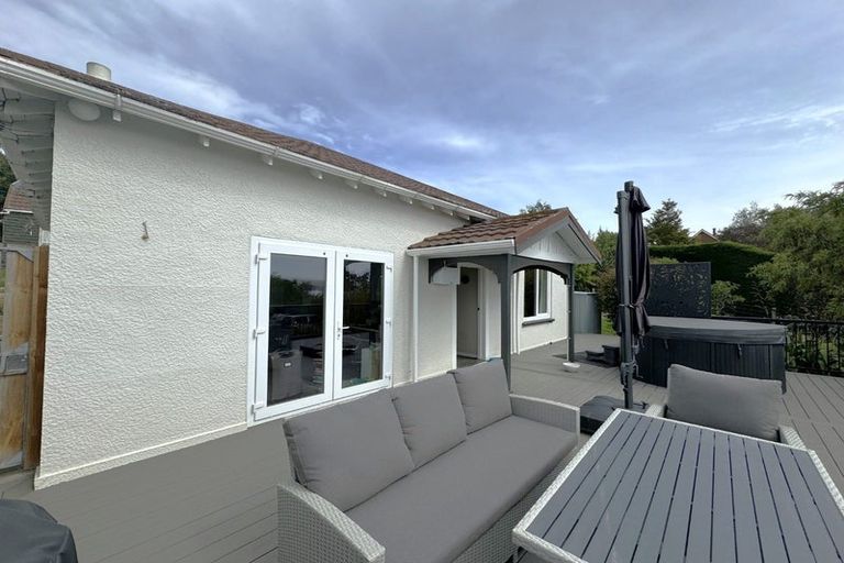 Photo of property in 28 Chatham Street, Waihola, Milton, 9073