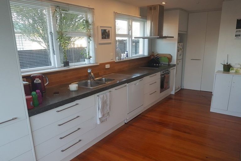 Photo of property in 11 Saint Ives Street, Harewood, Christchurch, 8051