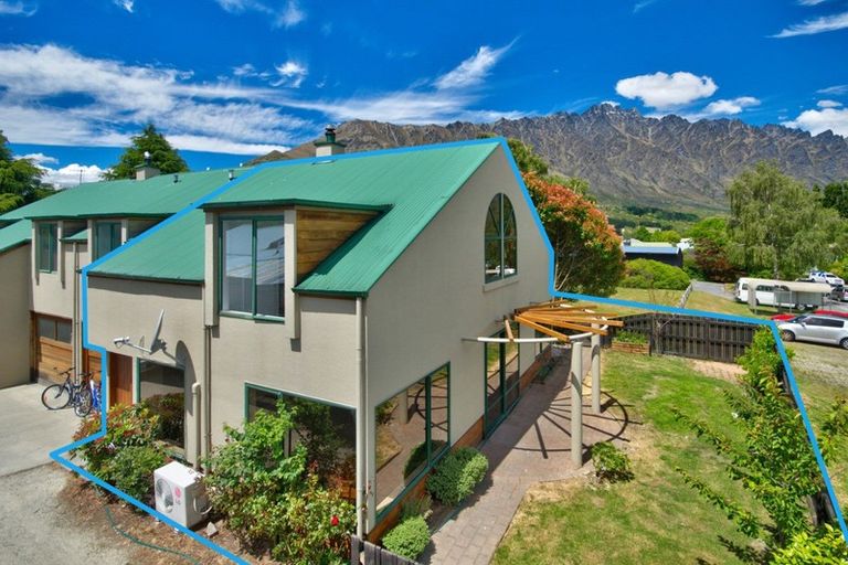 Photo of property in 19a Remarkables Crescent, Frankton, Queenstown, 9300