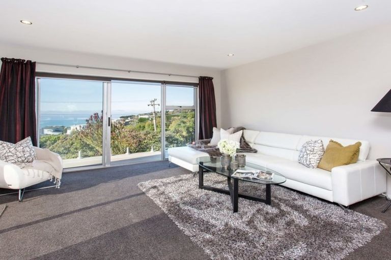 Photo of property in 2/54 Belleview Terrace, Mount Pleasant, Christchurch, 8081