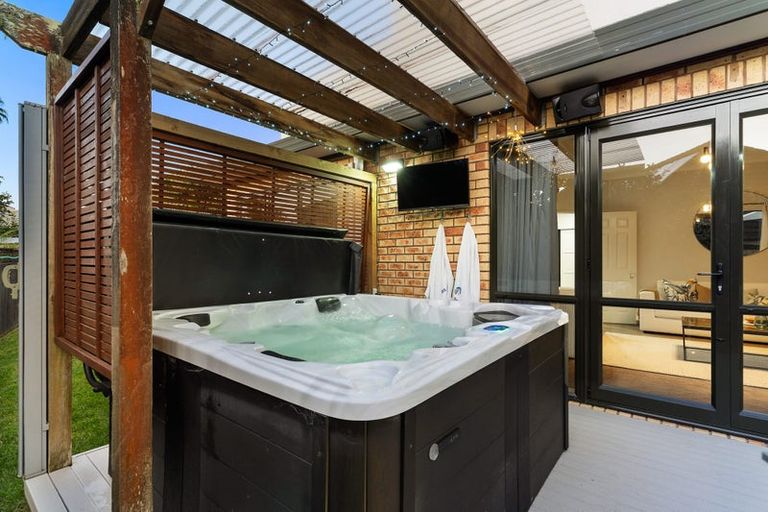 Photo of property in 10 Advance Way, Albany, Auckland, 0632