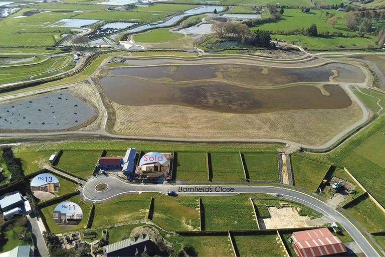 Photo of property in 13 Barnfields Close, Halswell, Christchurch, 8025