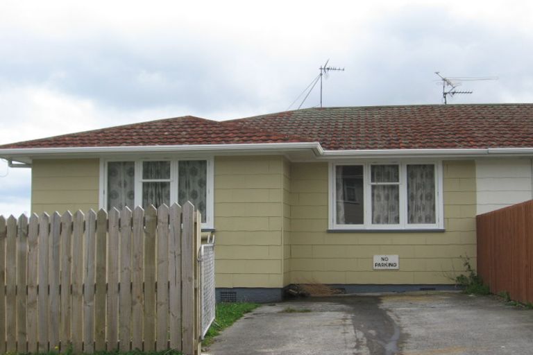 Photo of property in 52a Raukawa Street, Strathmore Park, Wellington, 6022