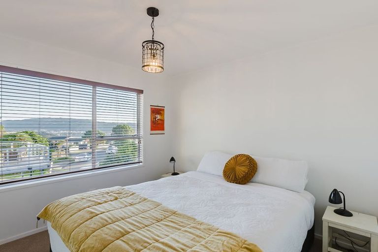 Photo of property in 7 Livet Place, Papakowhai, Porirua, 5024