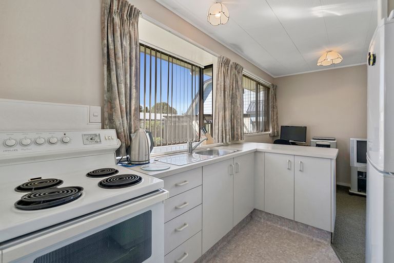 Photo of property in 20 Tyndale Place, Ilam, Christchurch, 8041