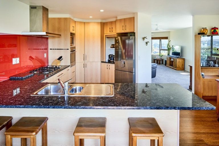 Photo of property in 12 Dornoch Place, Papakowhai, Porirua, 5024