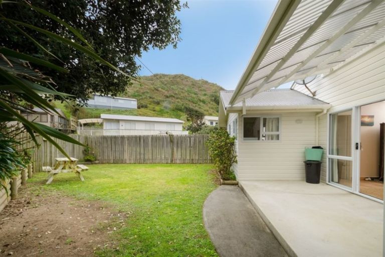 Photo of property in 1 Ocean Close, Te Kopuru, Dargaville, 0371