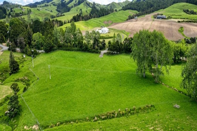 Photo of property in 299 Haruru Road, Kaukapakapa, 0873