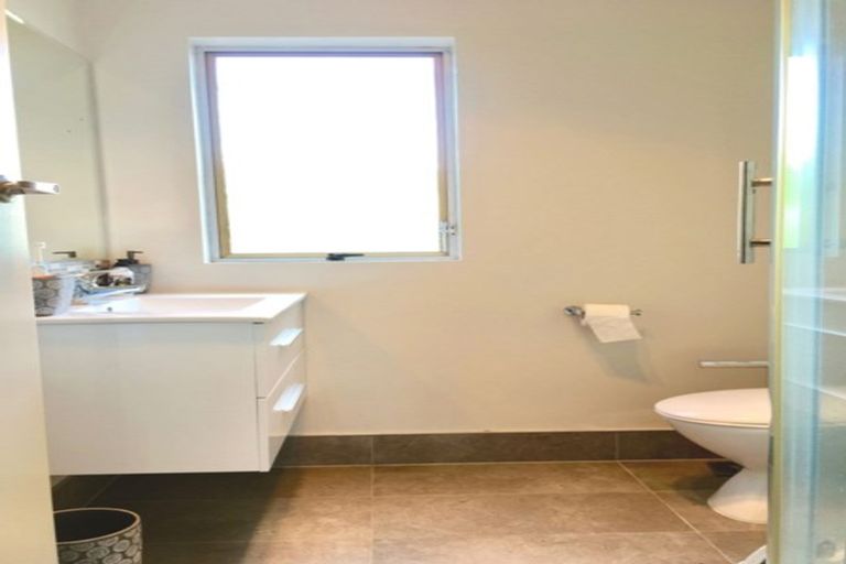 Photo of property in 2/41 Jutland Road, Hauraki, Auckland, 0622