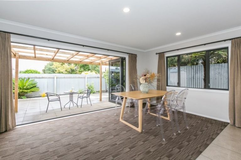 Photo of property in 137 Gloucester Street, Taradale, Napier, 4112