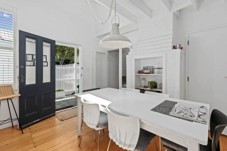 Photo of property in 16/53 Vauxhall Road, Devonport, Auckland, 0624