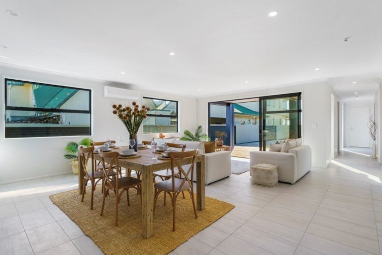 Photo of property in 794b Papamoa Beach Road, Papamoa Beach, Papamoa, 3118