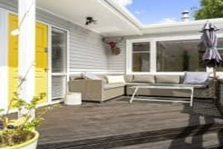 Photo of property in 1 Goldsborough Avenue, Raumati Beach, Paraparaumu, 5032