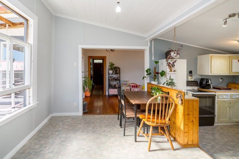 Photo of property in 33 Victoria Street, Masterton, 5810