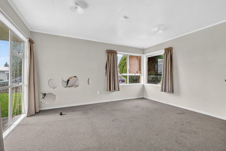 Photo of property in 22 Odlin Crescent, Nawton, Hamilton, 3200