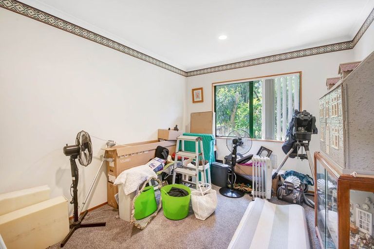 Photo of property in 13 Jelas Road, Red Beach, 0932