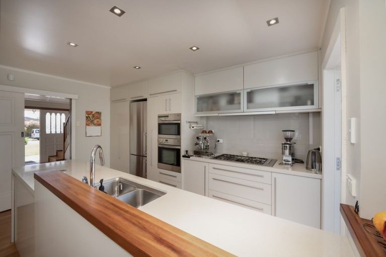 Photo of property in 14 Tamihana Avenue, Fairfield, Hamilton, 3214