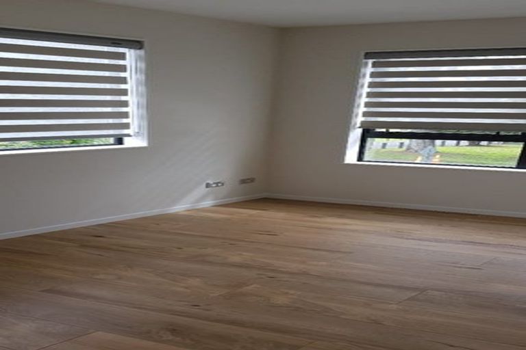 Photo of property in 5/532 Glenfield Road, Glenfield, Auckland, 0629