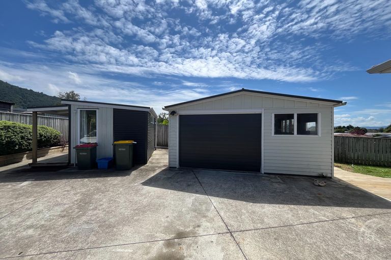 Photo of property in 5 Sapphire Place, Pukehangi, Rotorua, 3015