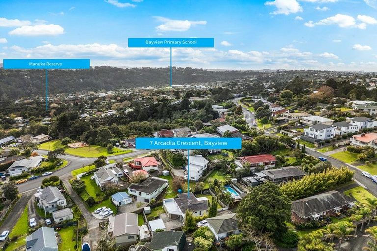 Photo of property in 7 Arcadia Crescent, Bayview, Auckland, 0629